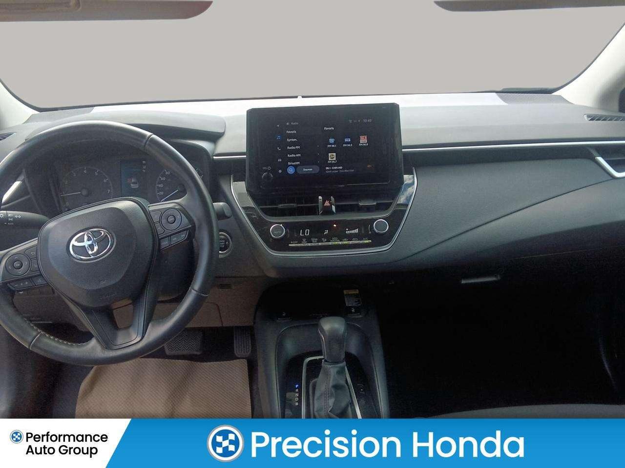 2024 Toyota Corolla LE  Sunroof  CarPlay   Alloy wheels  Heated Seats Photo