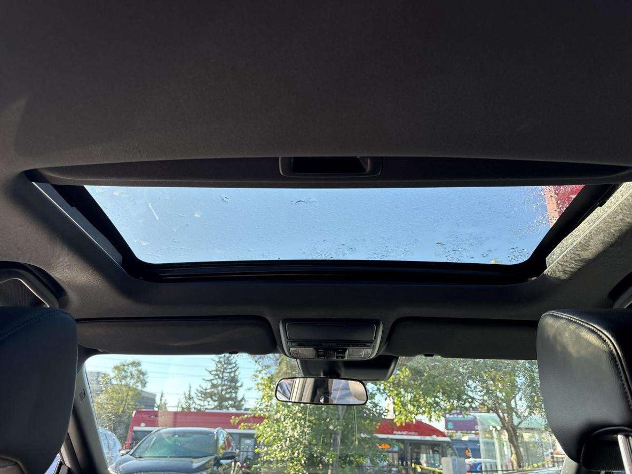 2022 Honda CR-V Sport Low Kilometers / Honda Certified Photo