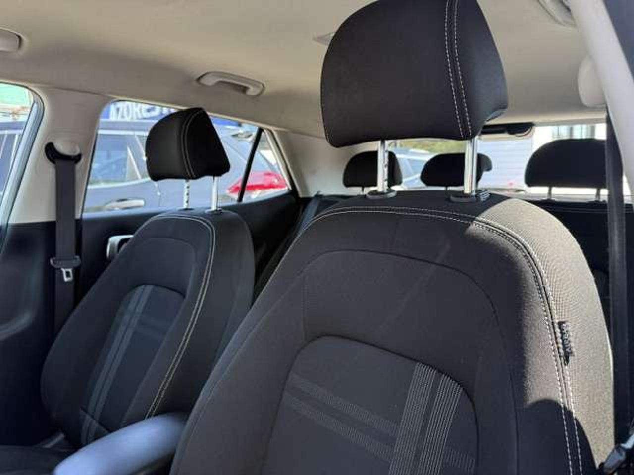 2020 Hyundai Venue Loaded CleanCarfax Carplay BlindSpotAsst Certified Photo
