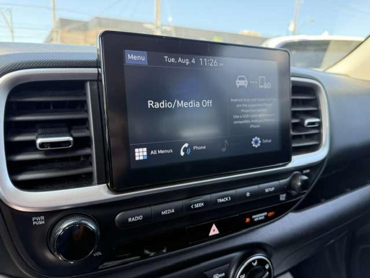 2020 Hyundai Venue Loaded CleanCarfax Carplay BlindSpotAsst Certified Photo