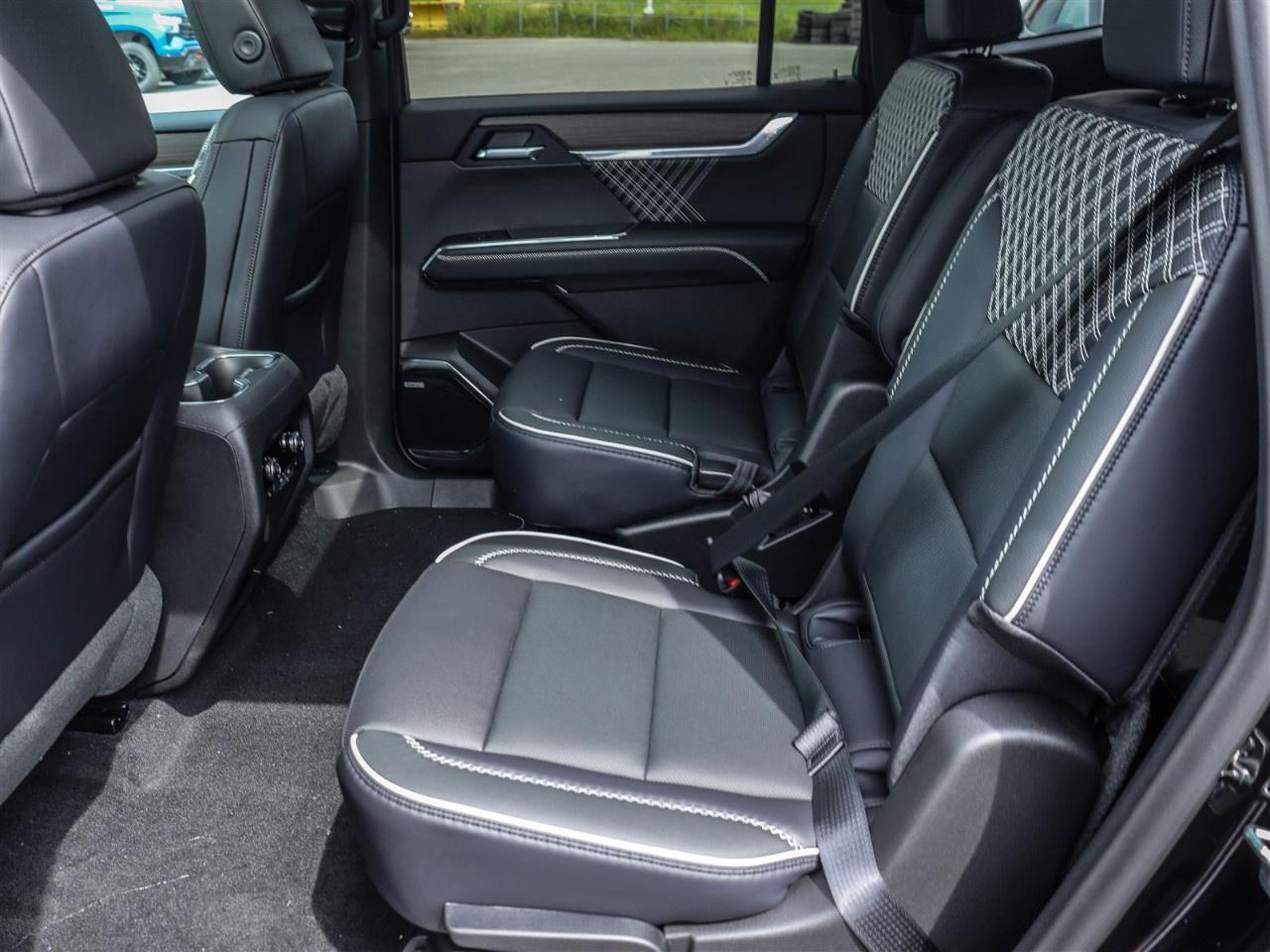 2026 GMC Acadia AWD DENALI Photo