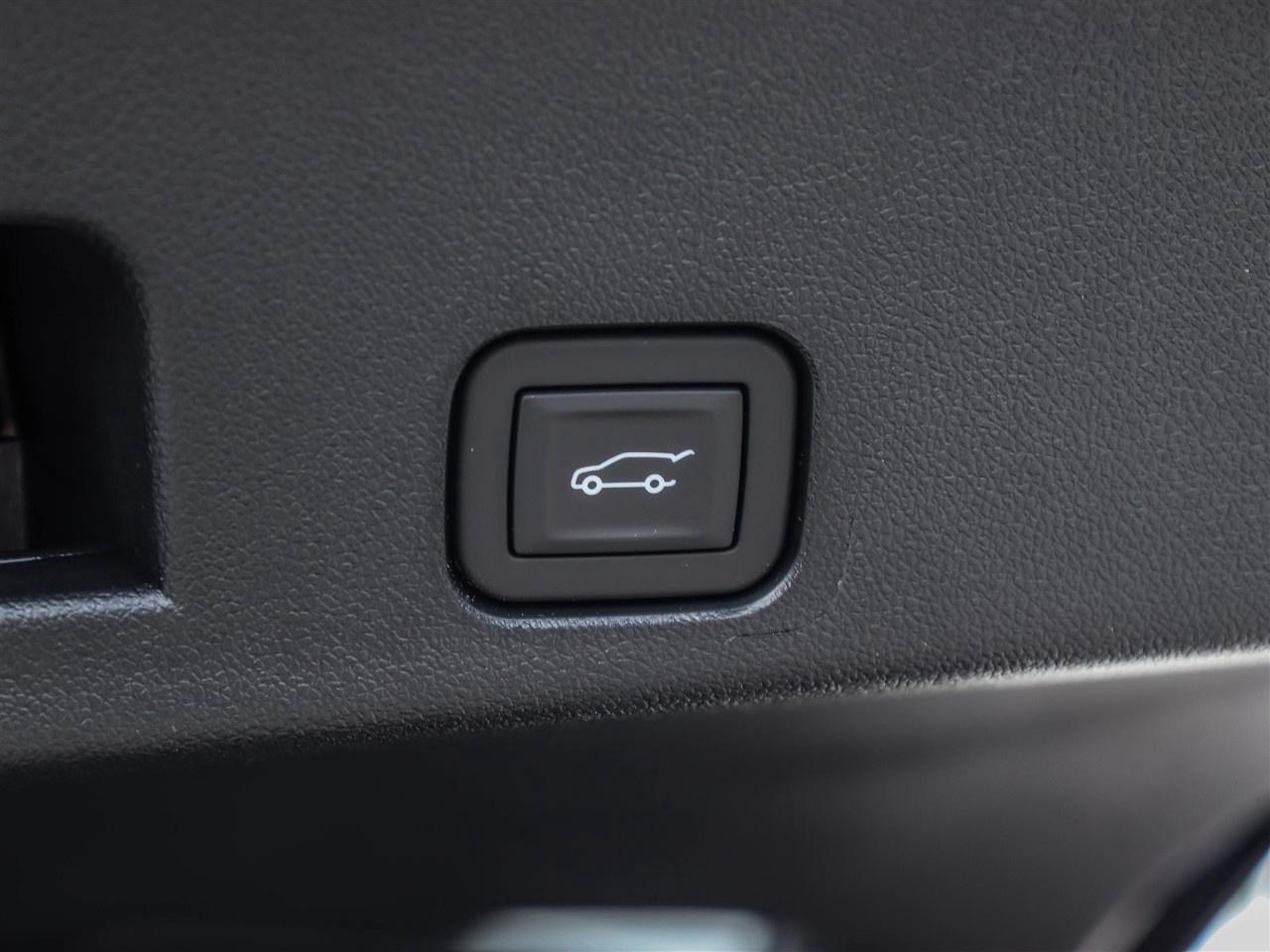 2026 GMC Acadia AWD DENALI Photo