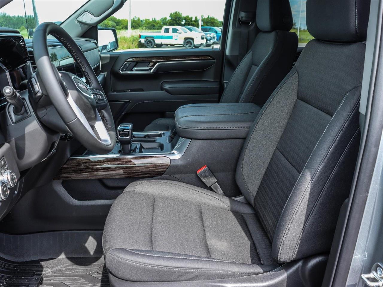 2026 GMC Sierra 1500 Crew Cab Standard Box 4-Wheel Drive Elevation Photo