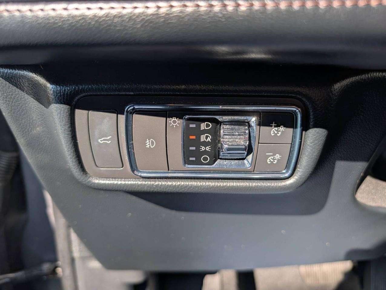 2022 Lincoln Aviator Reserve 6 PASSENGER SUV   Panoramic Sunroof Photo
