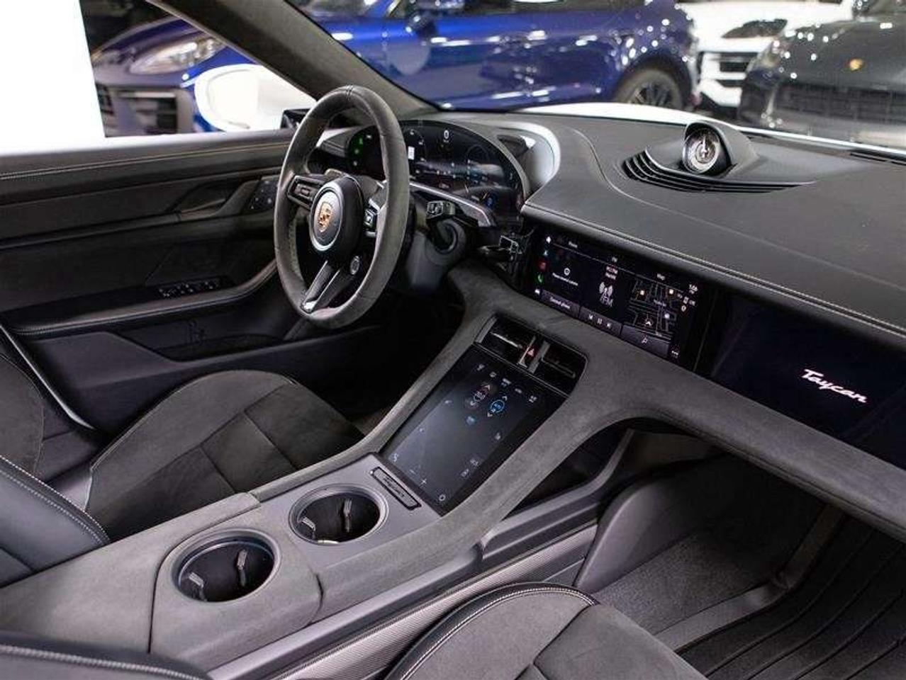 2024 Porsche Taycan GTS Sport Turismo AWD Photo