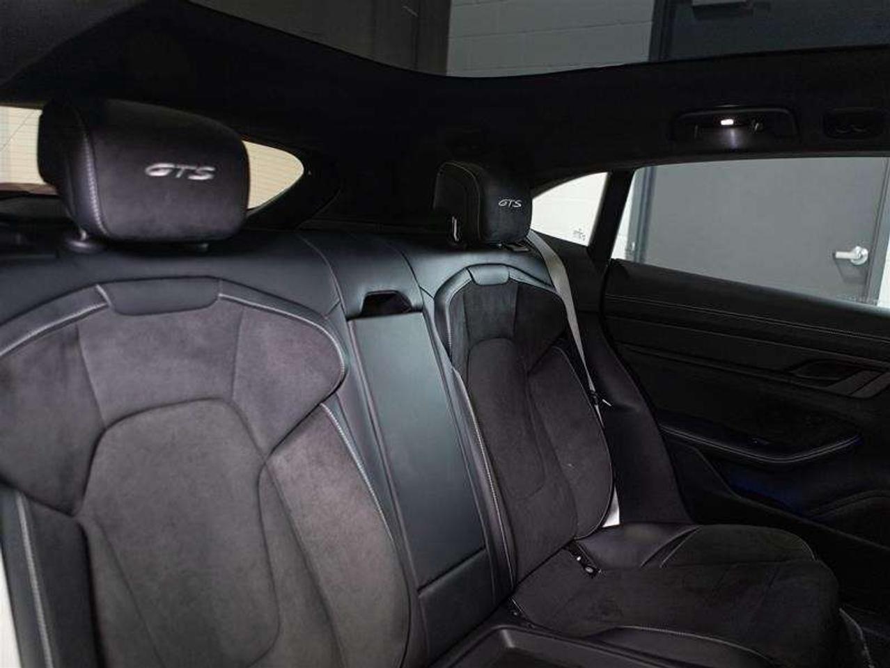 2024 Porsche Taycan GTS Sport Turismo AWD Photo