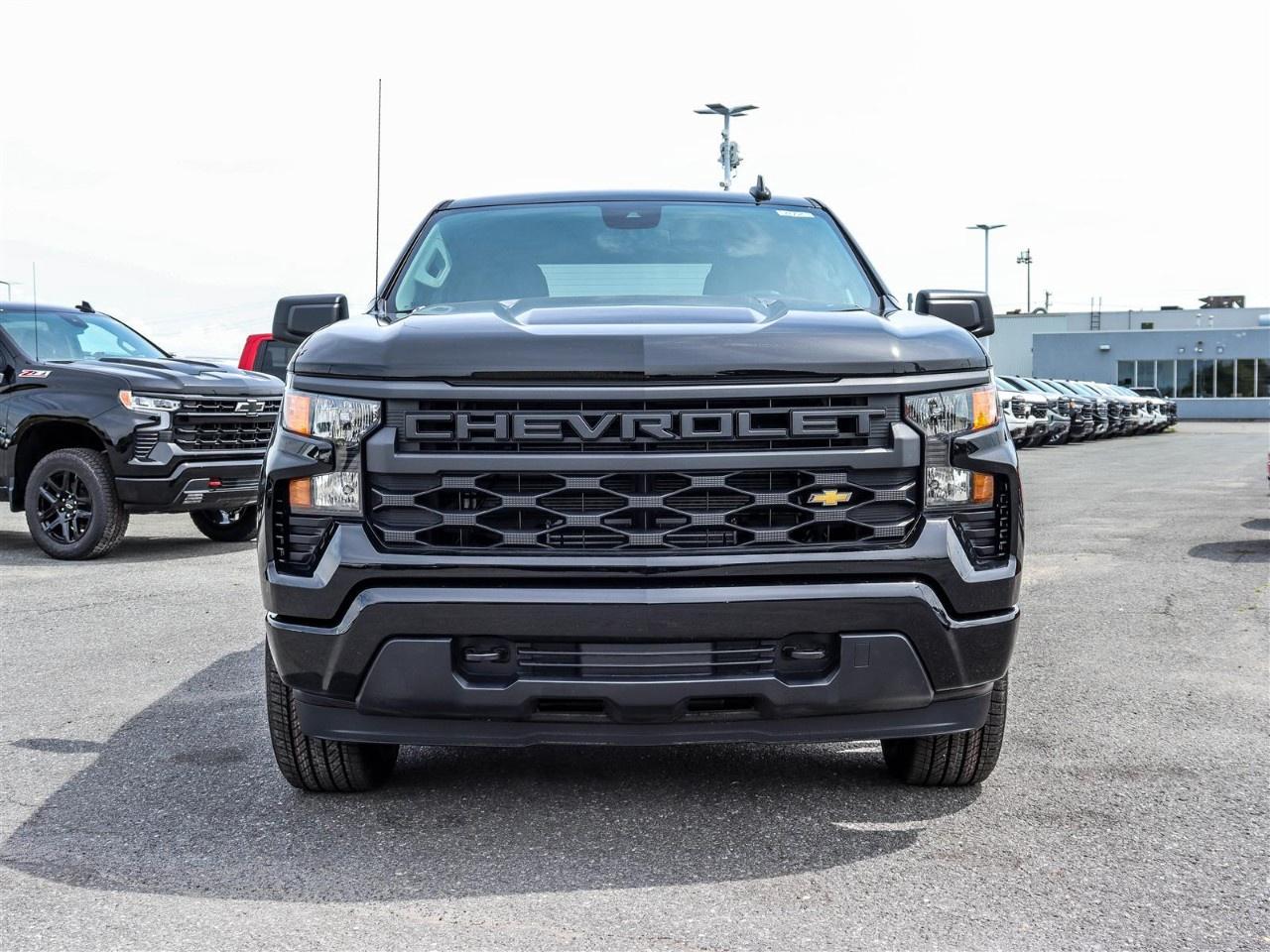 2026 Chevrolet Silverado 1500 Crew Cab Short Box 4-Wheel Drive Custom Photo1