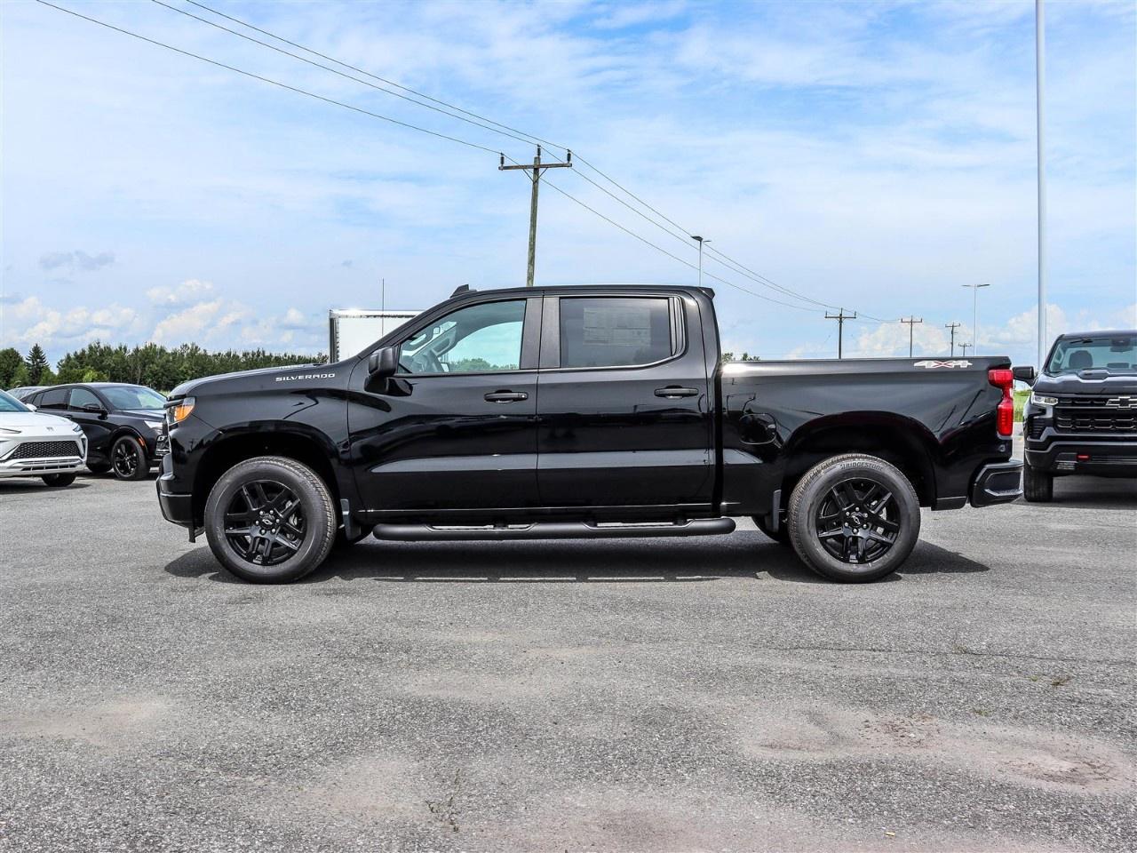 2026 Chevrolet Silverado 1500 Crew Cab Short Box 4-Wheel Drive Custom Photo2