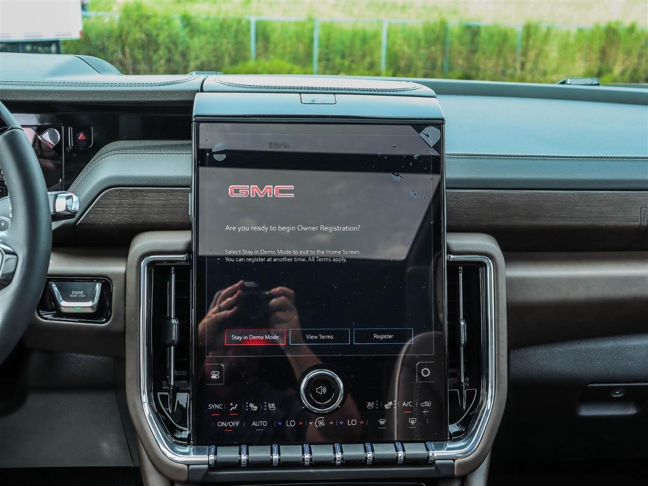 2026 GMC Yukon 4WD 4dr Denali Ultimate Photo