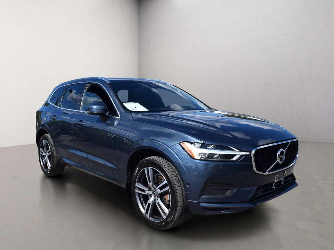 2019 Volvo XC60 Momentum AWD Navi Panoramic Sunroof Photo