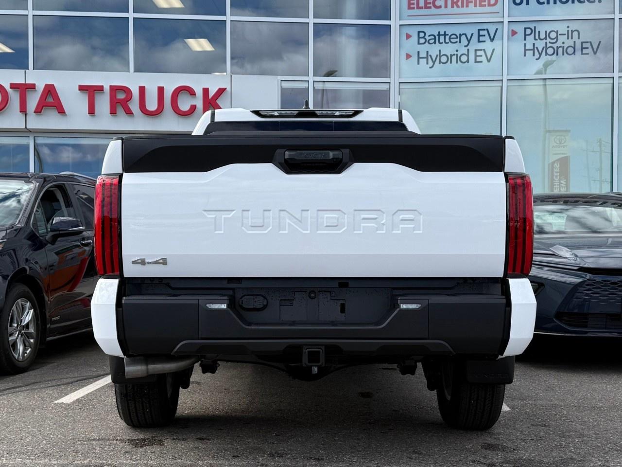 2026 Toyota Tundra 4x4 Double Cab Sr Photo4