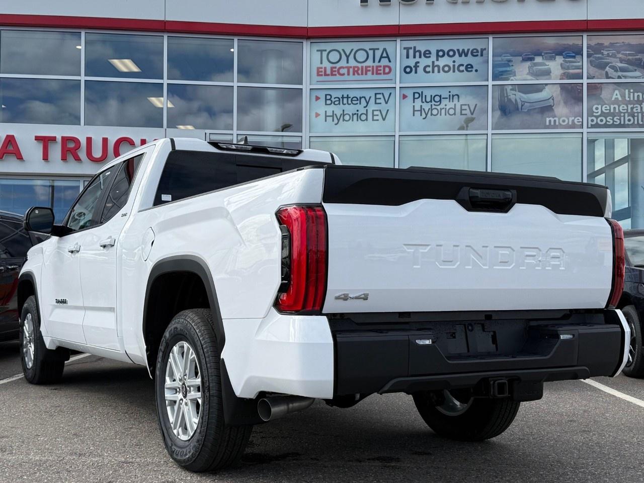 2026 Toyota Tundra 4x4 Double Cab Sr Photo