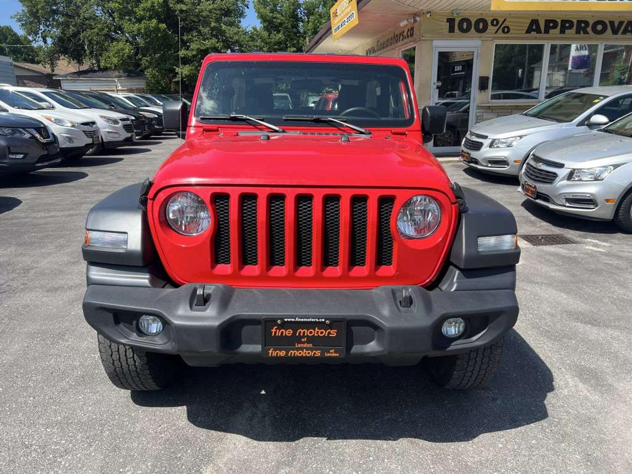 2019 Jeep Wrangler SPORT Photo5