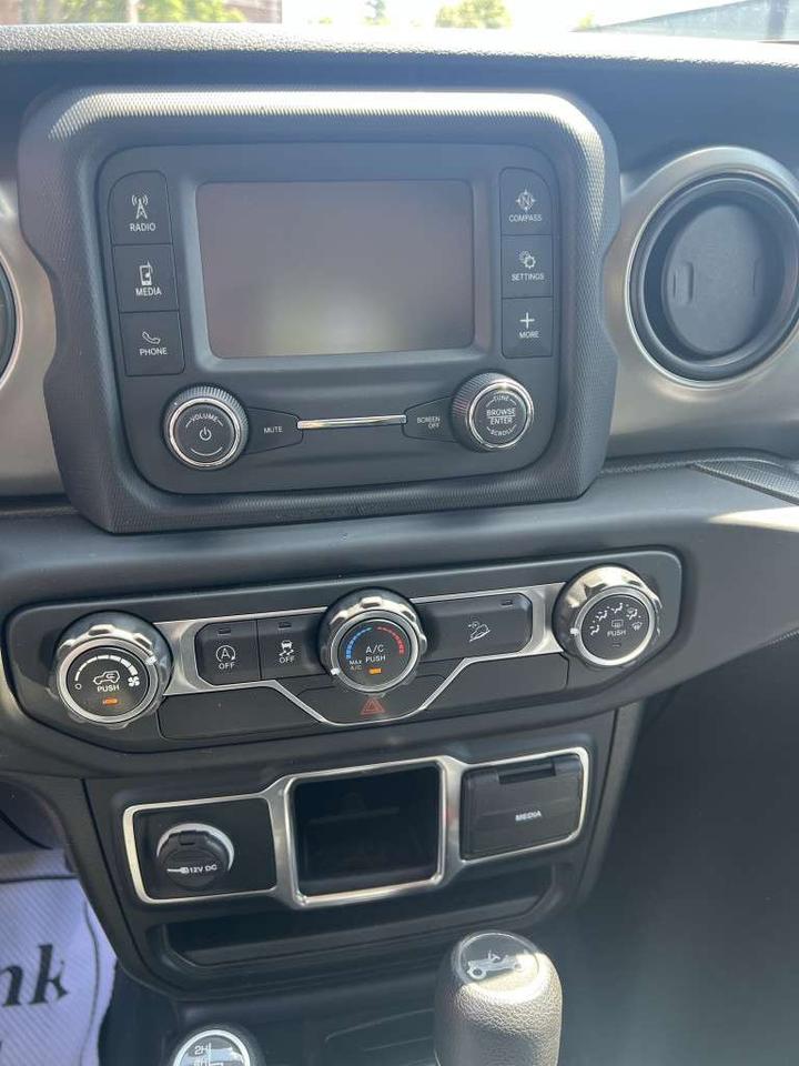 2019 Jeep Wrangler SPORT Photo