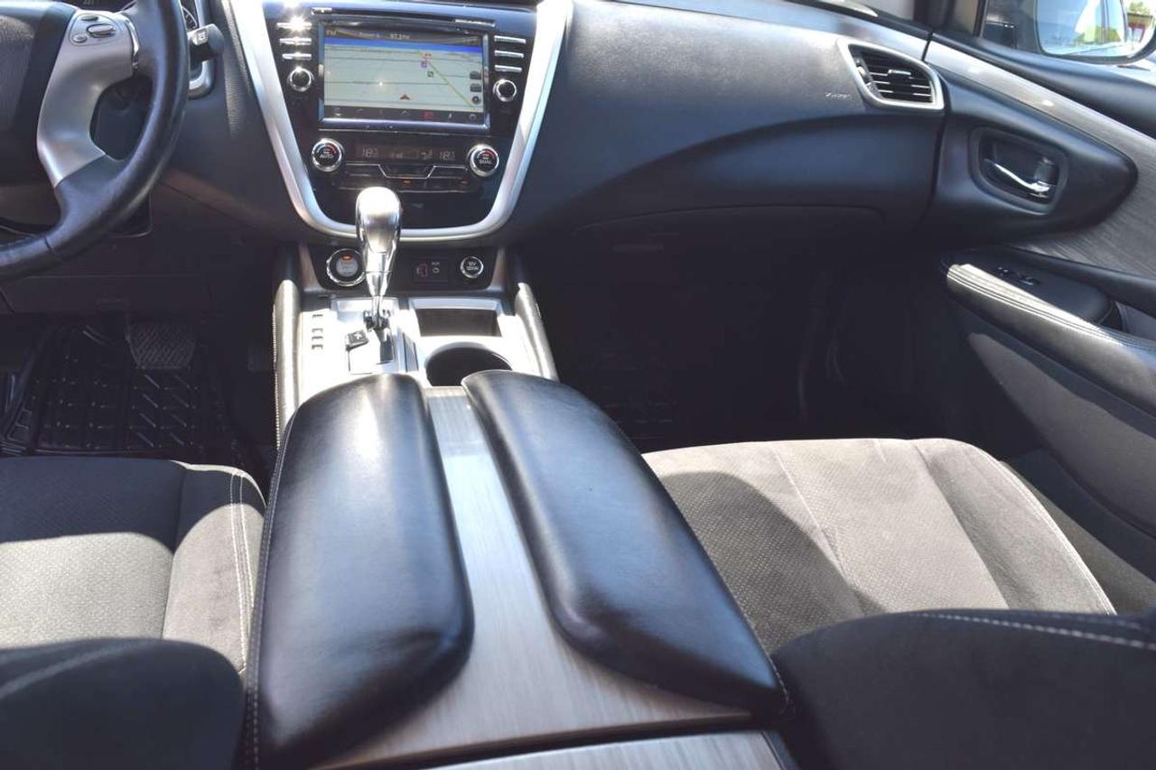 2018 Nissan Murano SV AWD PANORAMIC SUNROOF NAVIGATION Photo