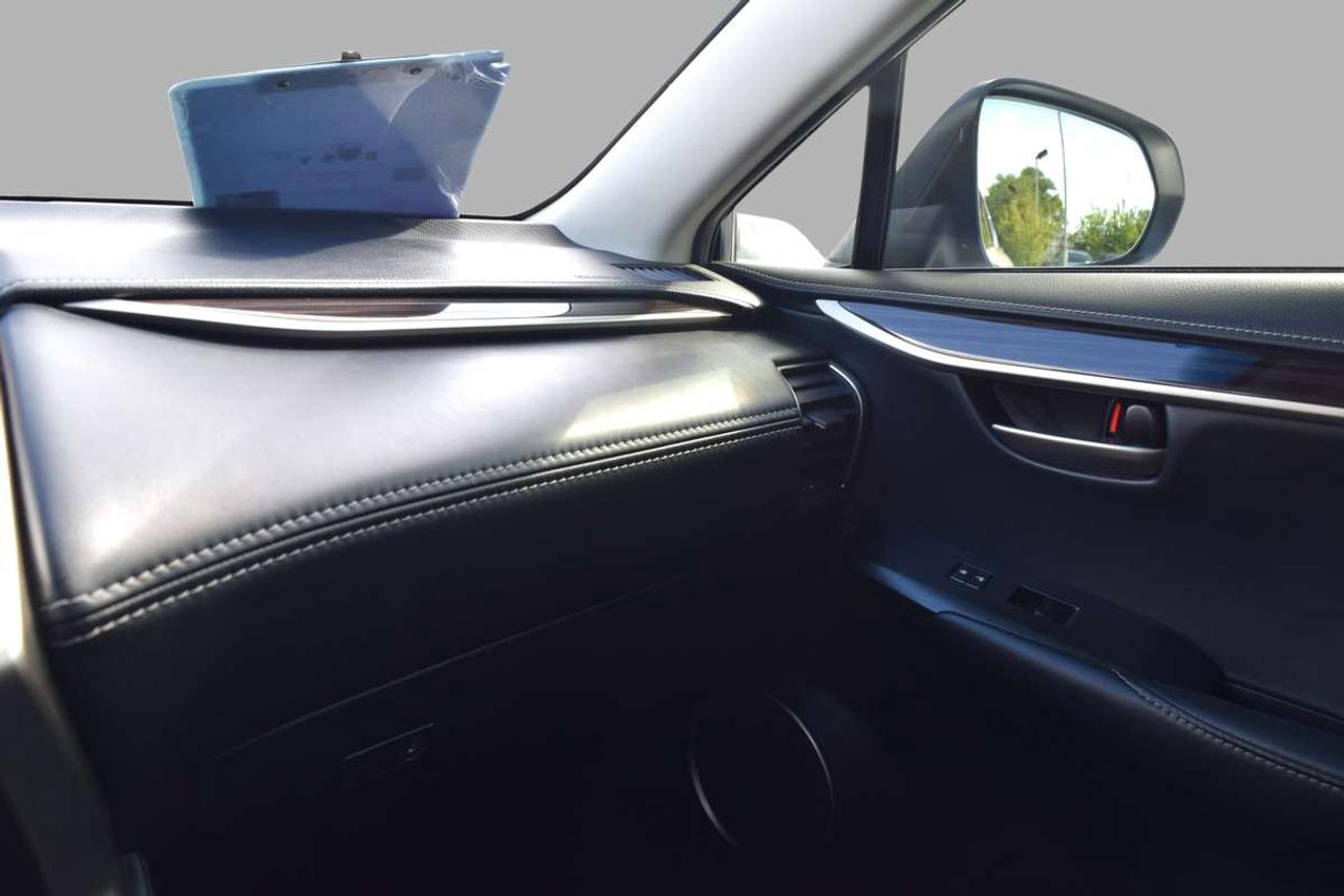 2017 Lexus NX 200T AWD Navi Sunroof Blind Spot Photo