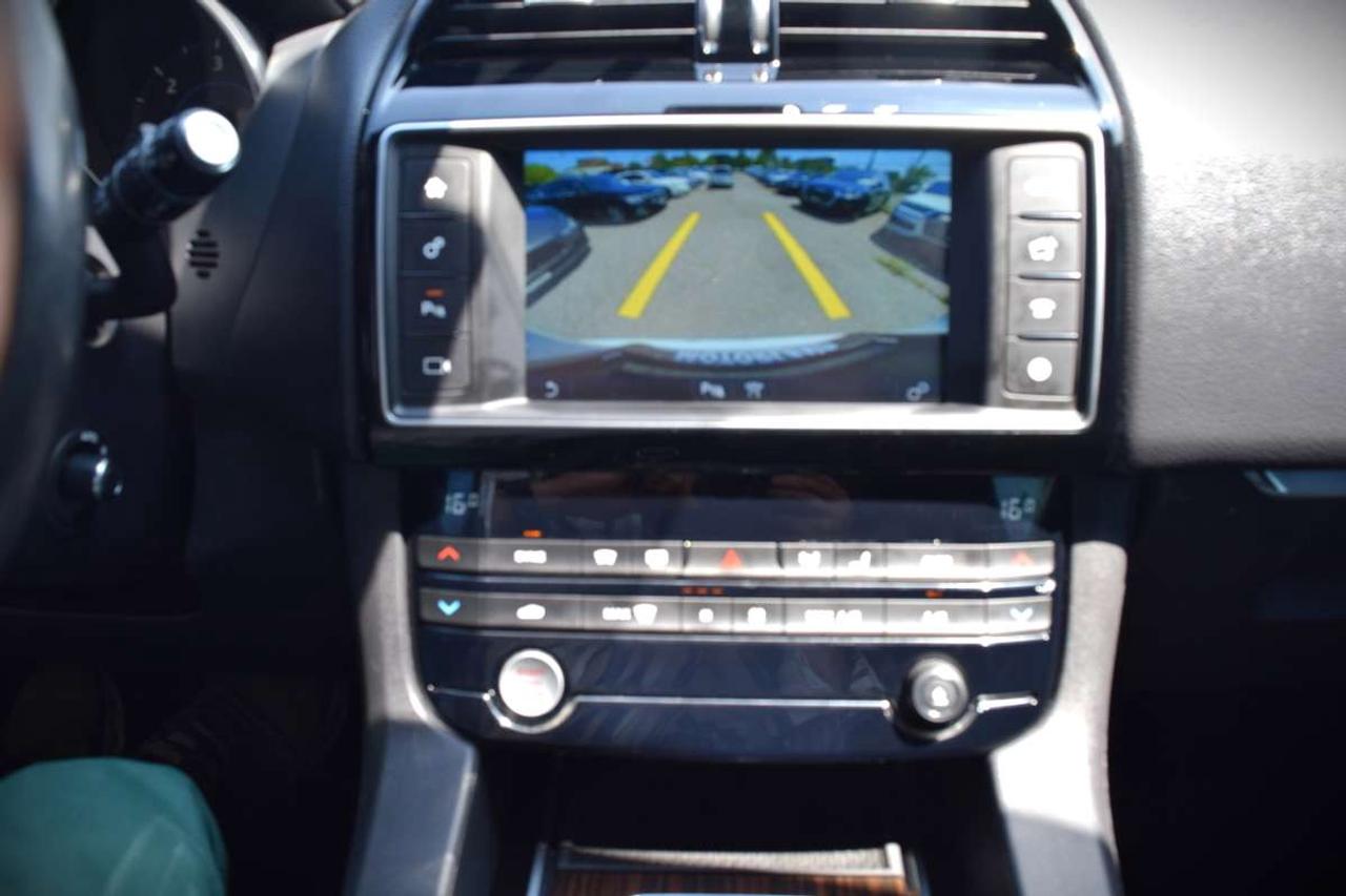 2017 Jaguar F-PACE 20d Prestige Panoramic Sunroof Navi Photo