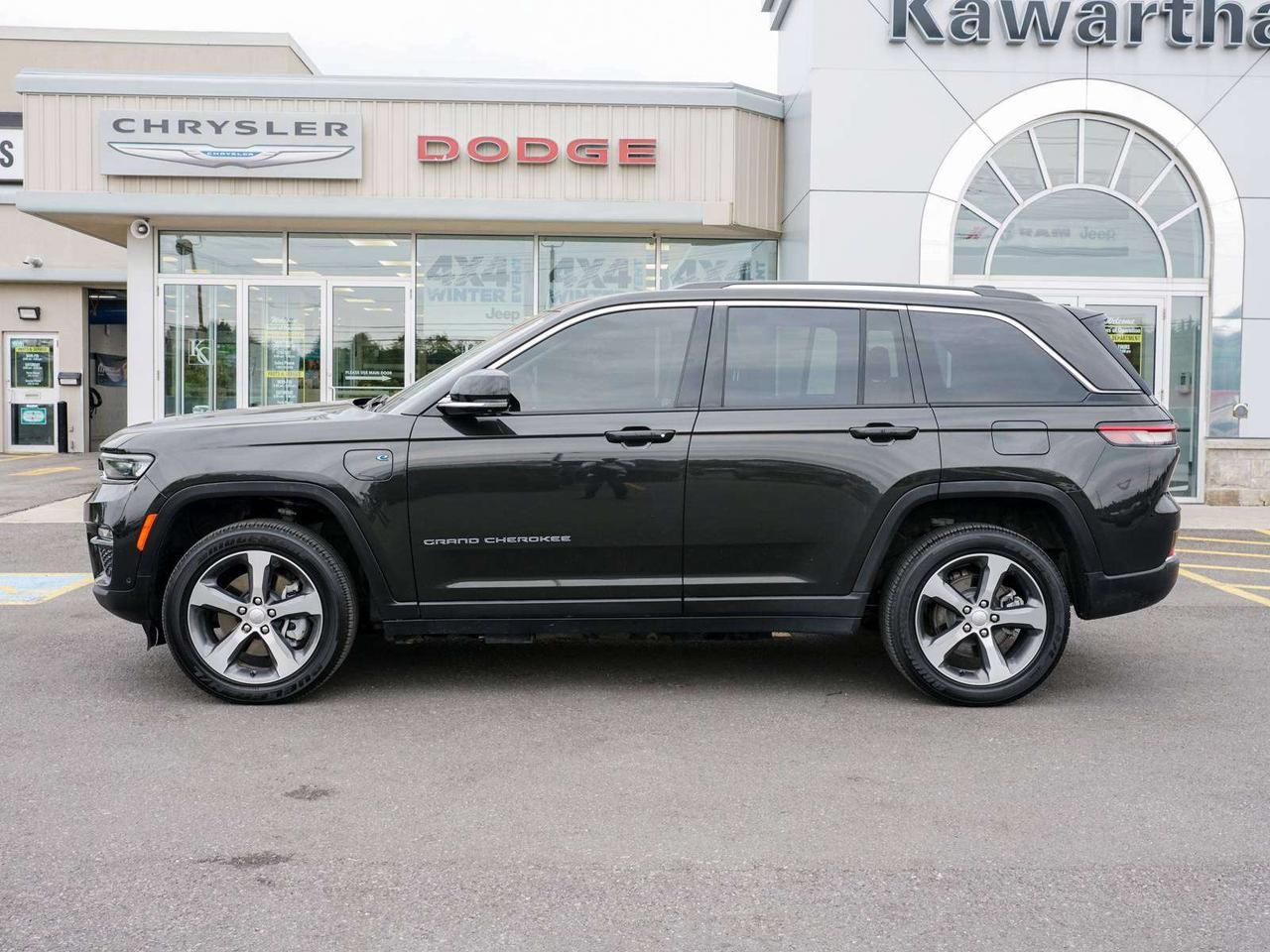 2023 Jeep Grand Cherokee 4xe Photo