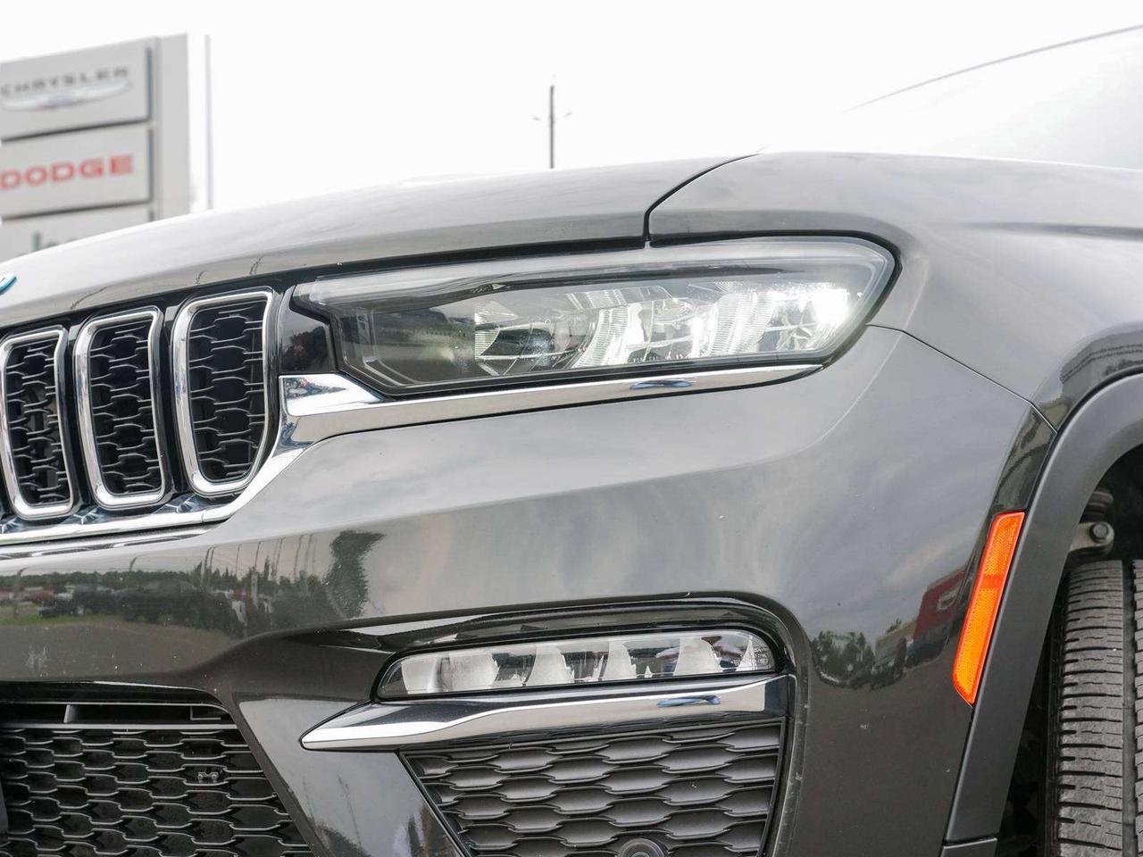 2023 Jeep Grand Cherokee 4xe Photo