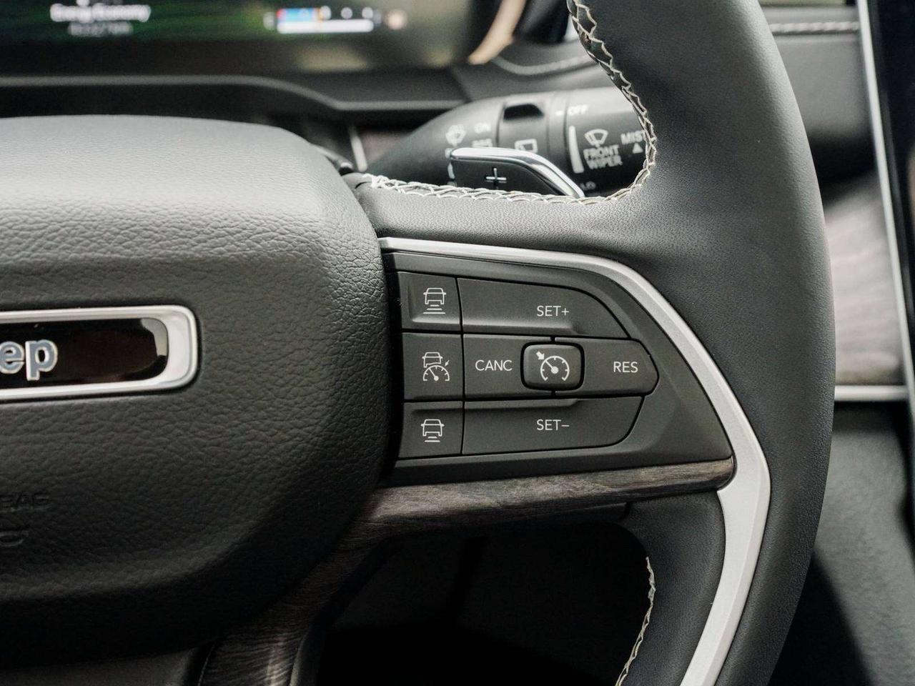 2023 Jeep Grand Cherokee 4xe Photo