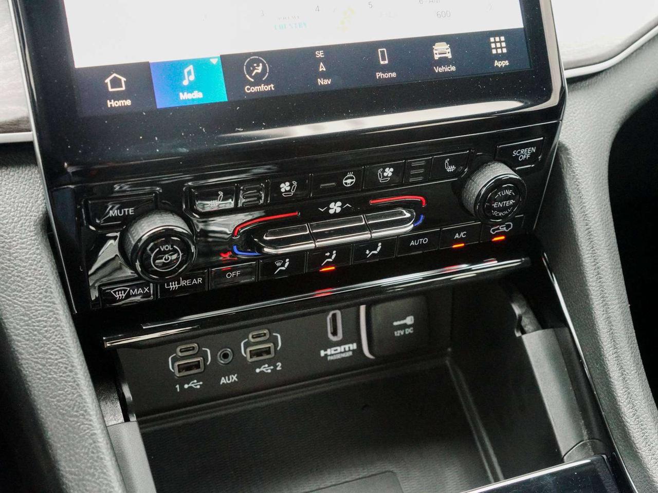 2023 Jeep Grand Cherokee 4xe Photo