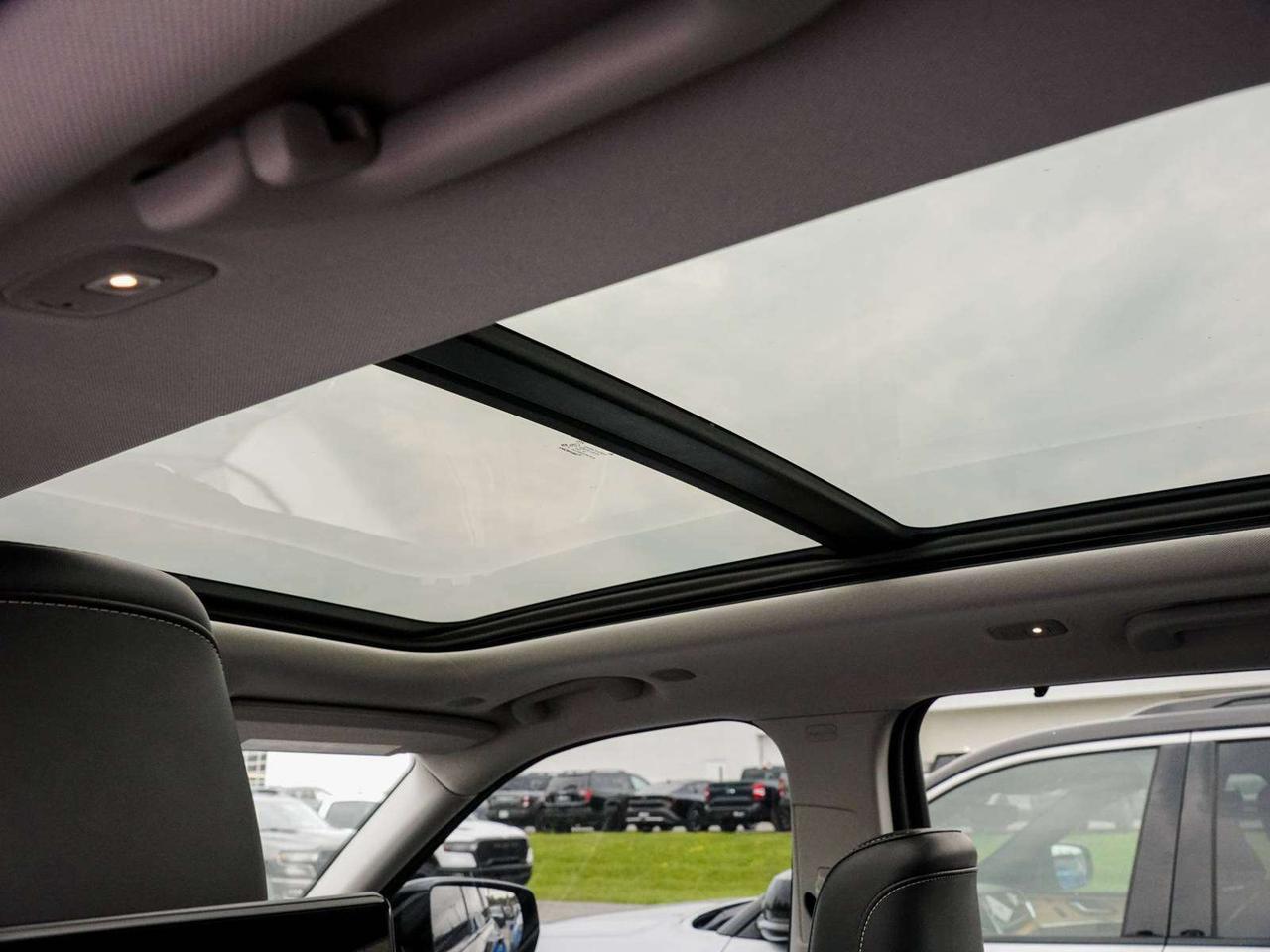 2023 Jeep Grand Cherokee 4xe Photo