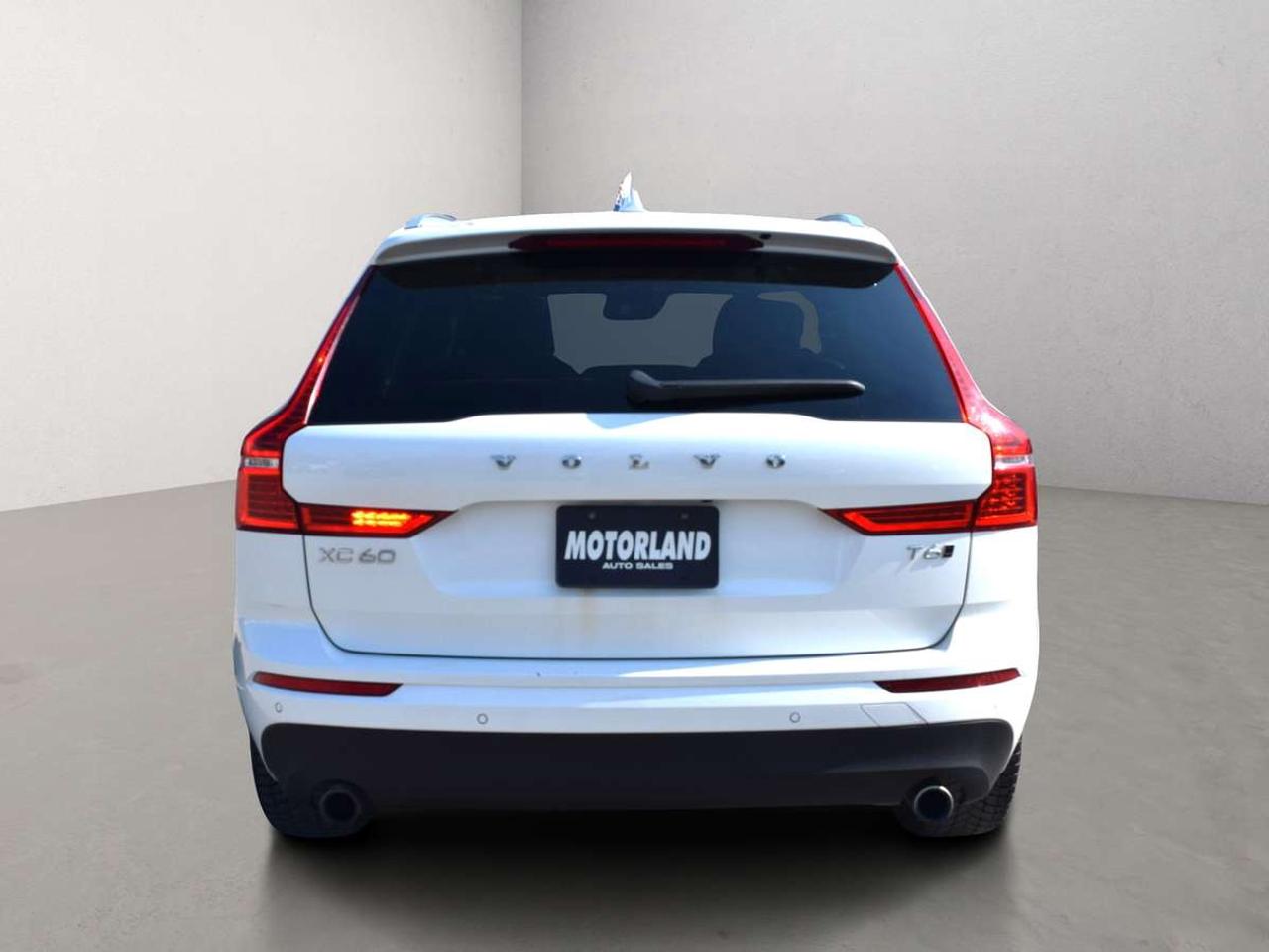 2019 Volvo XC60 Momentum AWD Navi Panoramic Sunroof Photo