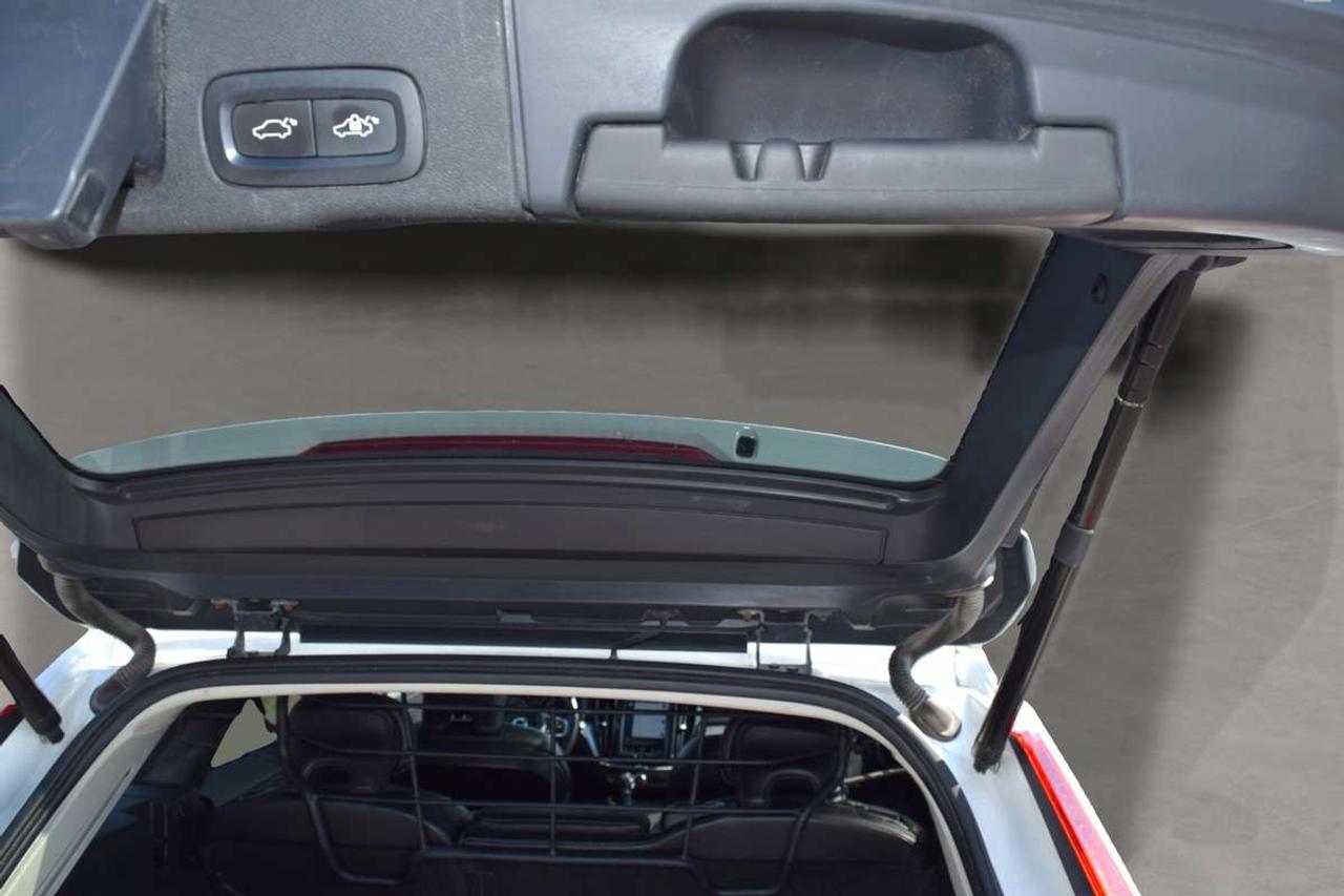 2019 Volvo XC60 Momentum AWD Navi Panoramic Sunroof Photo