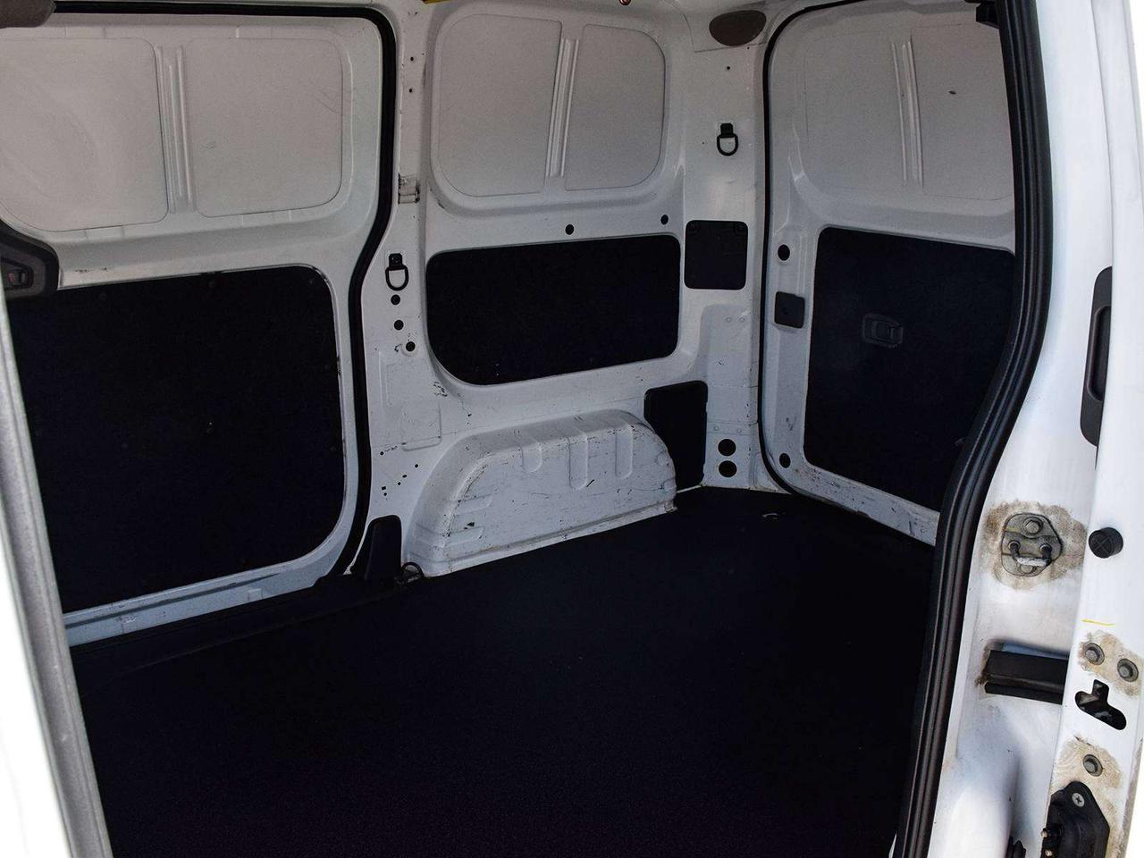 2020 Nissan NV200 SV ~CarPlay ~Bluetooth ~Backup Cam ~Park Assist Photo