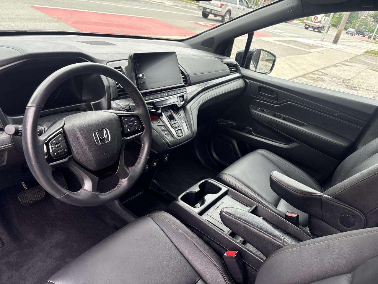 2026 Honda Odyssey Sport-L Honda Certified With 7YR/160K Warranty Photo
