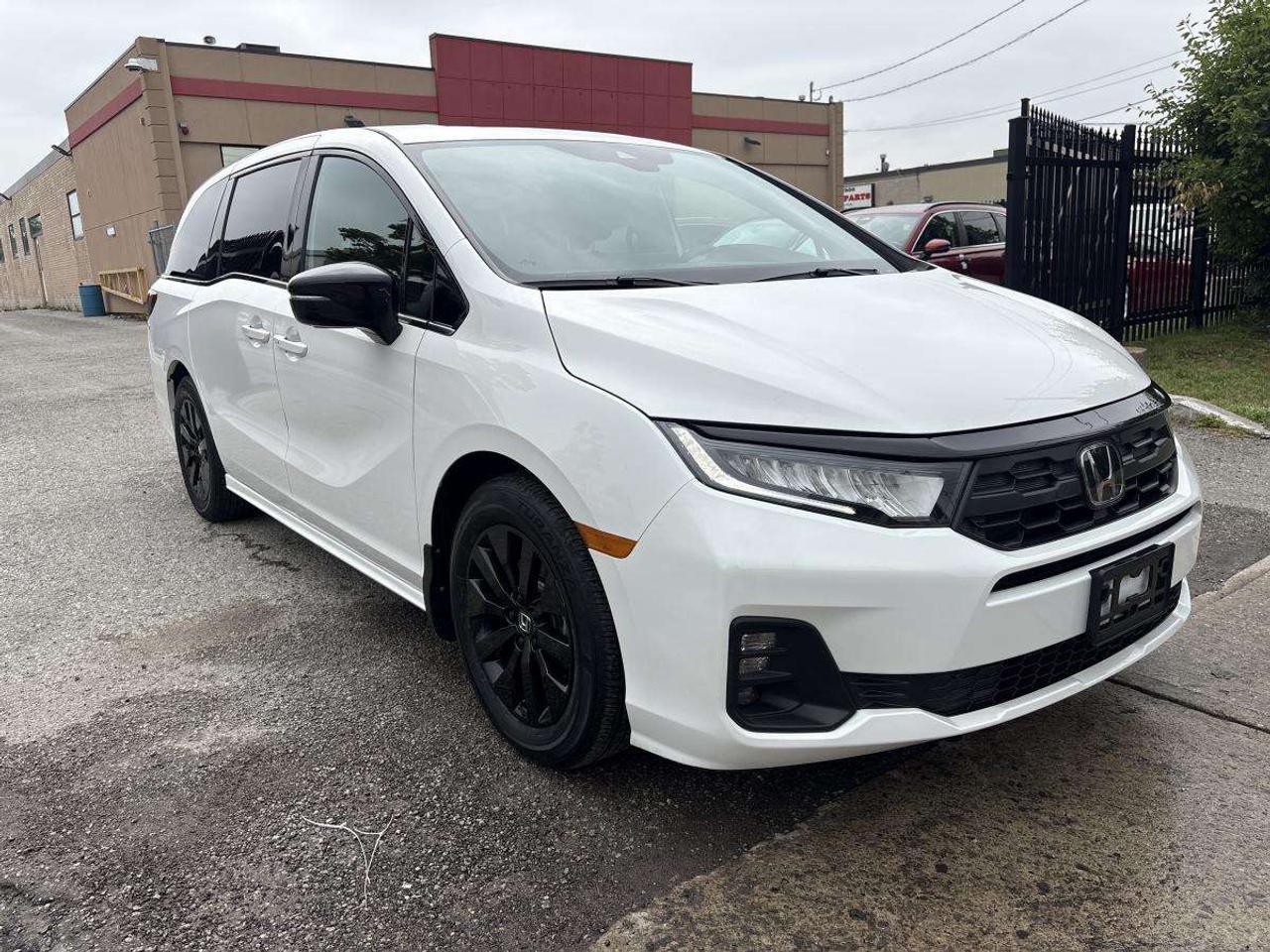 2026 Honda Odyssey Sport-L Honda Certified With 7YR/160K Warranty Photo