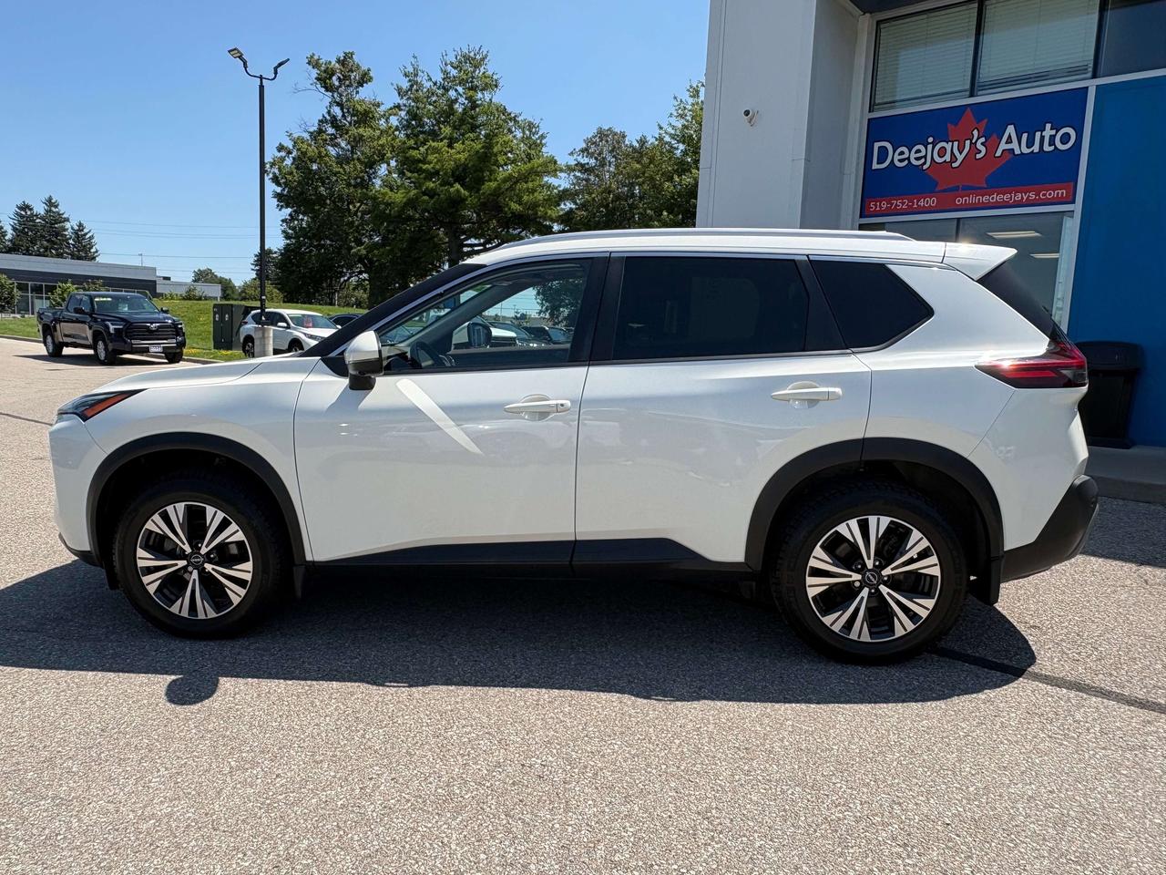 2023 Nissan Rogue SV Moonroof 1.5L AWD   Clean Carfax Photo