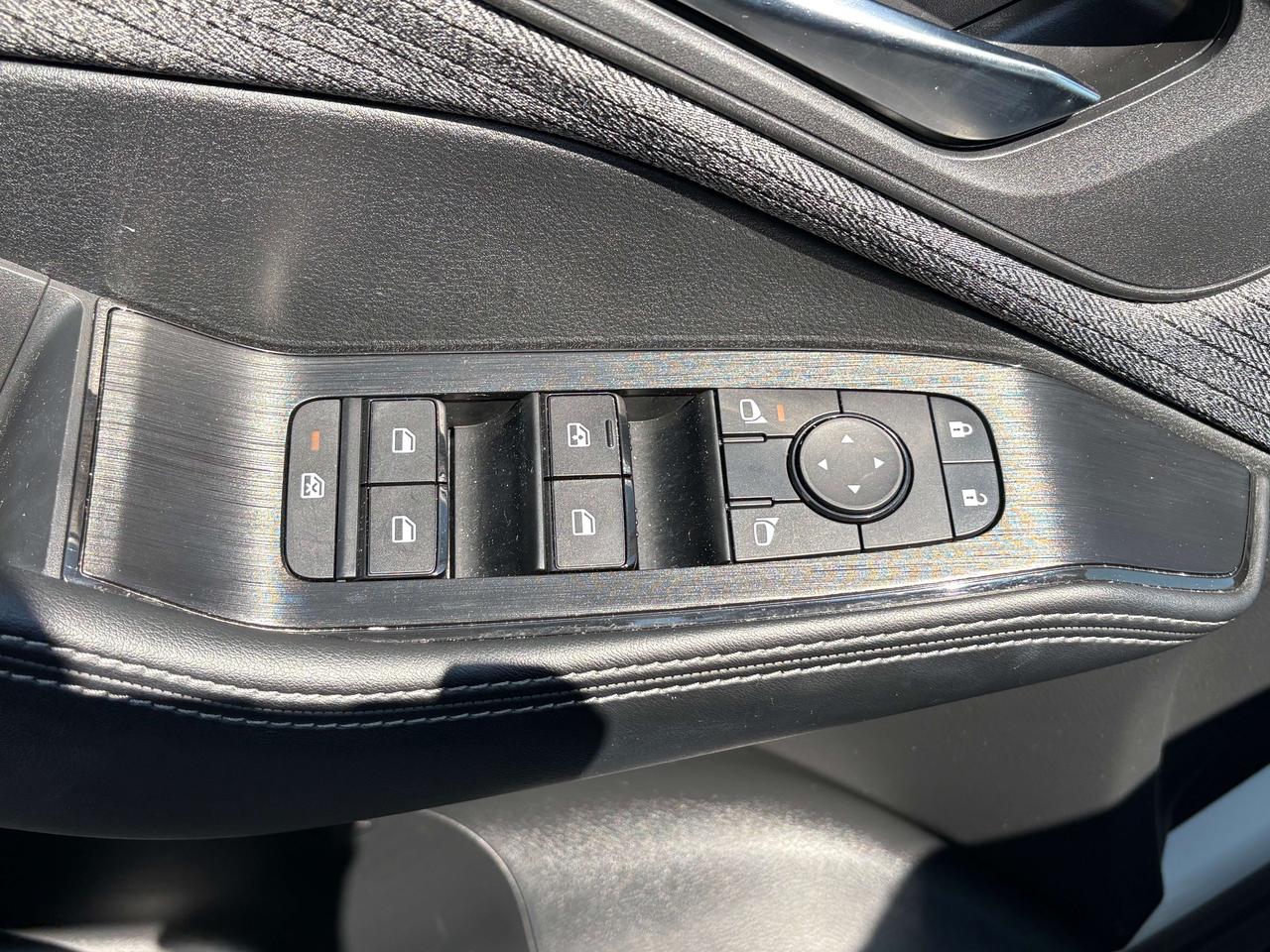 2023 Nissan Rogue SV Moonroof 1.5L AWD   Clean Carfax Photo