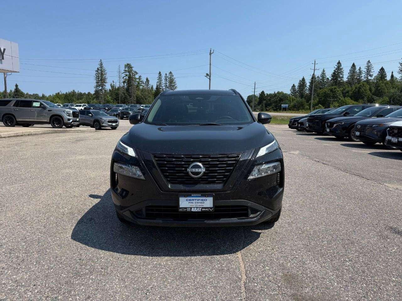 2023 Nissan Rogue ALL WEATHER MATS. PANORAMIC MOONROOF. LEATHER SEATING. FUEL EFFICIENT. CERTIFIED. Photo