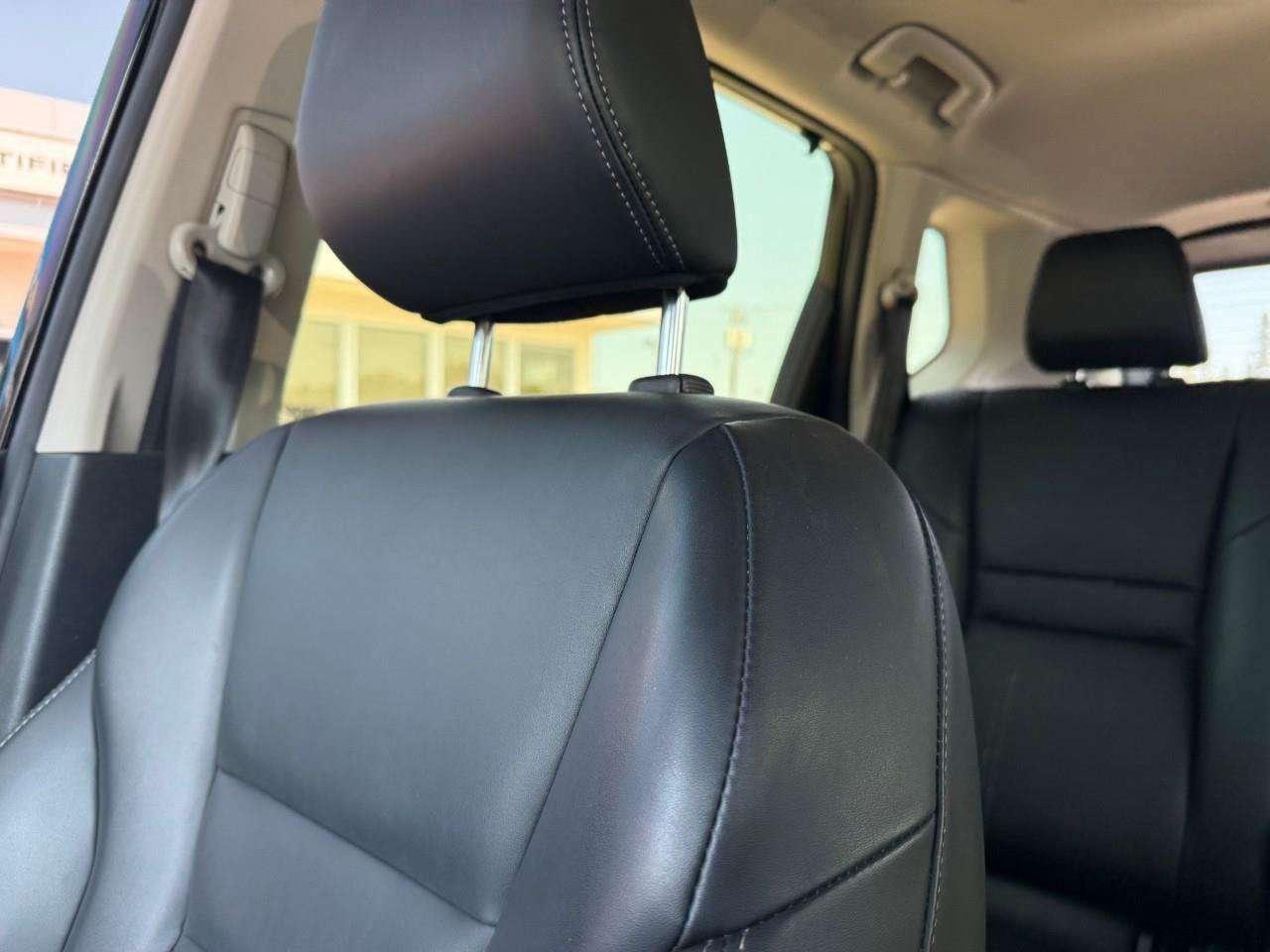 2023 Nissan Rogue ALL WEATHER MATS. PANORAMIC MOONROOF. LEATHER SEATING. FUEL EFFICIENT. CERTIFIED. Photo
