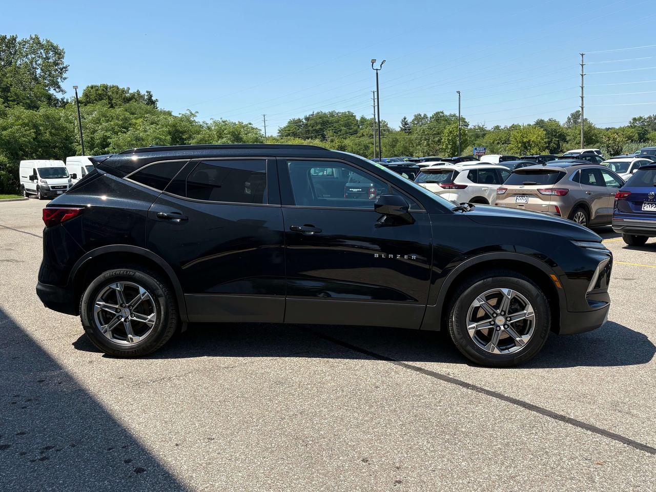 2023 Chevrolet Blazer LT AWD   Clean Carfax Photo