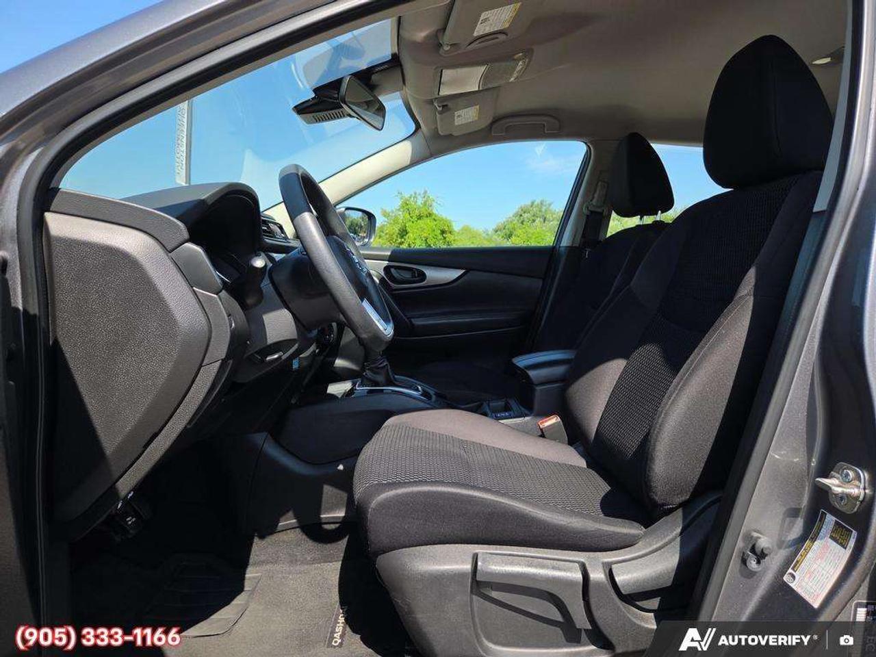 2023 Nissan Qashqai S Apple CarPlay & Android Auto • Heated Front Seats • Lane Assist • Rear Parking Sensors • SiriusXM® Satellite Radio Photo