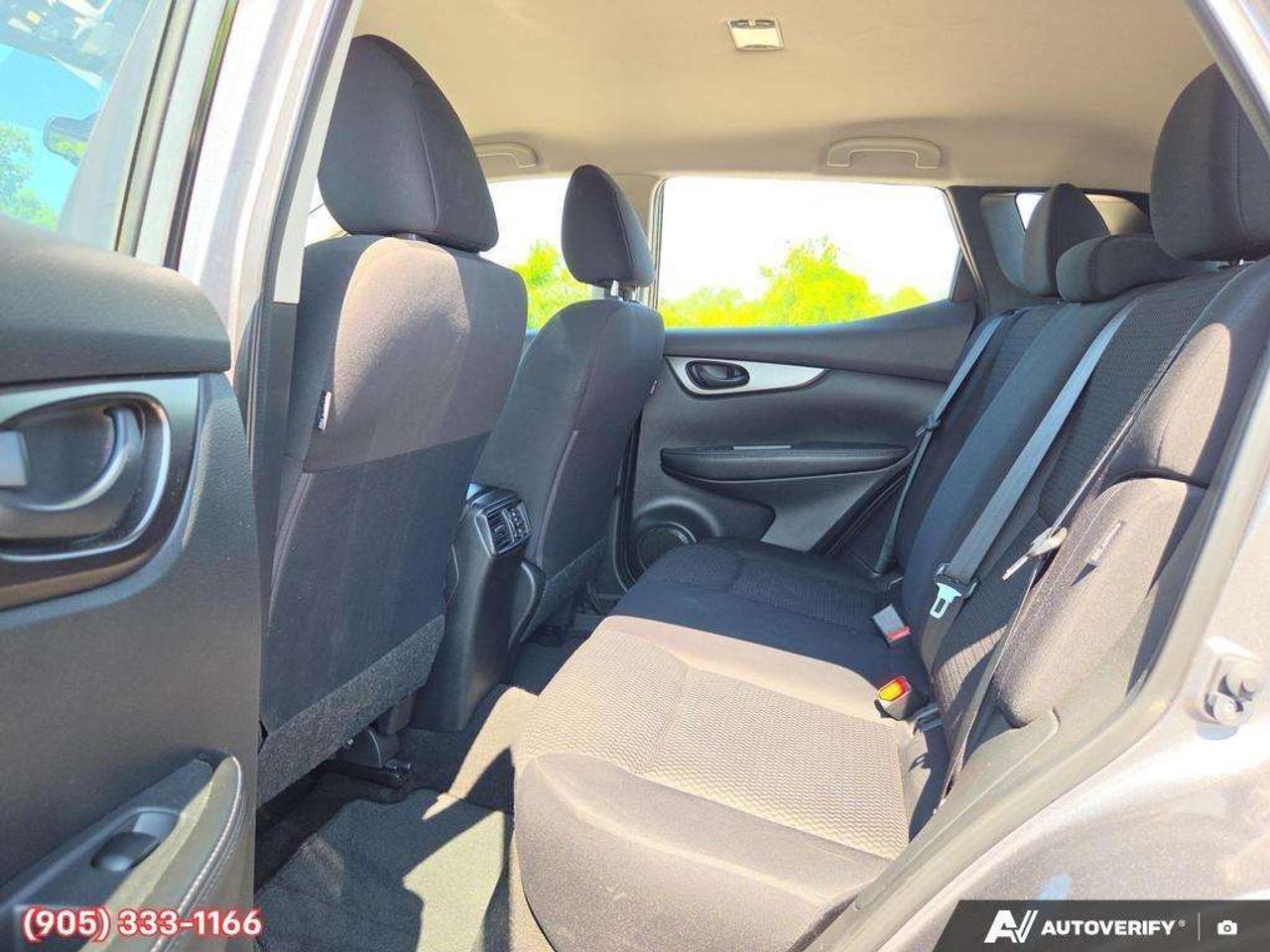 2023 Nissan Qashqai S Apple CarPlay & Android Auto • Heated Front Seats • Lane Assist • Rear Parking Sensors • SiriusXM® Satellite Radio Photo