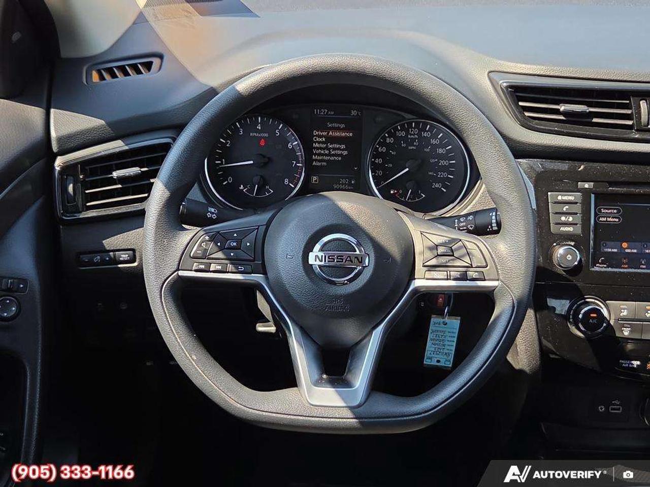 2023 Nissan Qashqai S Apple CarPlay & Android Auto • Heated Front Seats • Lane Assist • Rear Parking Sensors • SiriusXM® Satellite Radio Photo