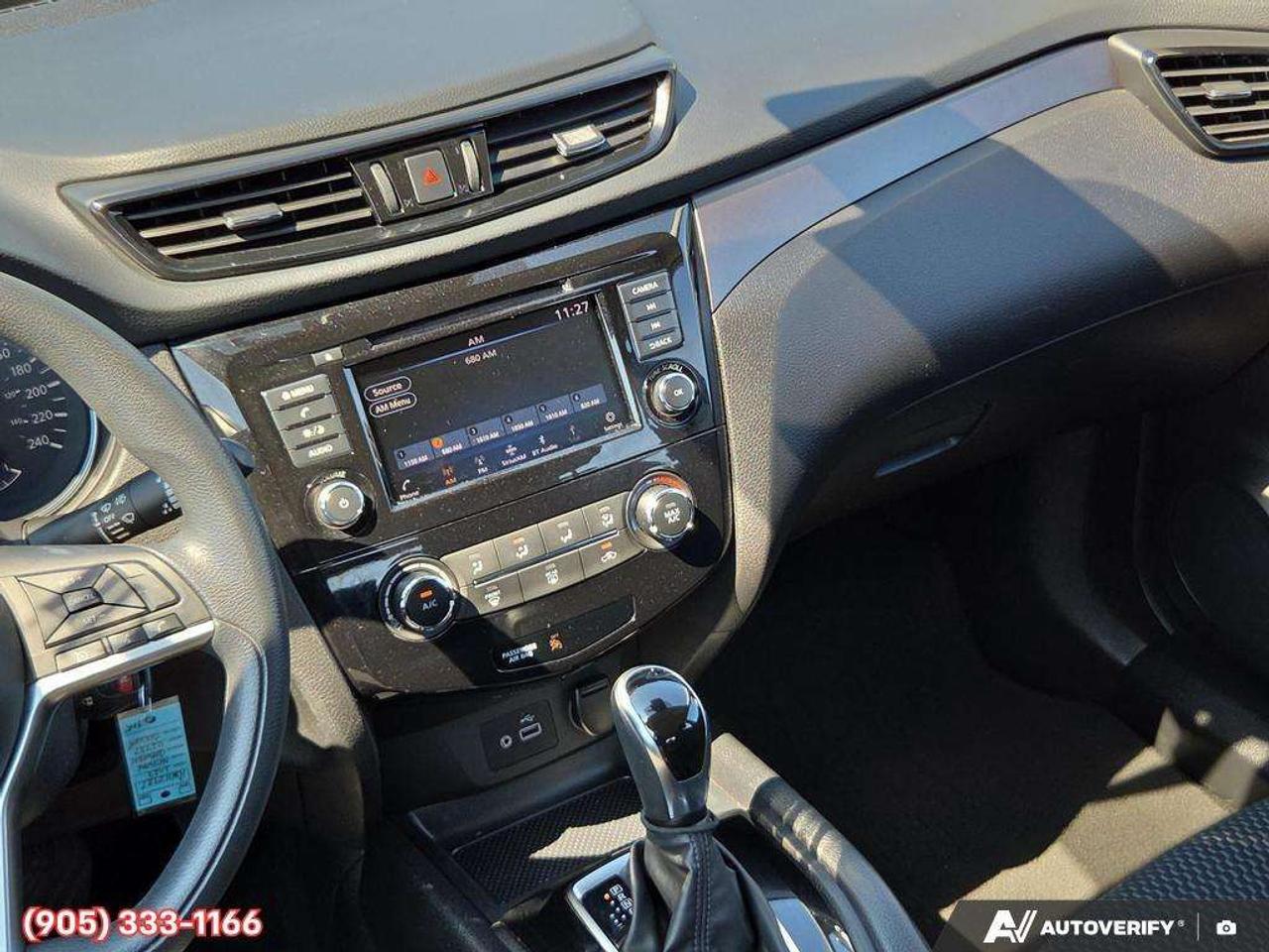 2023 Nissan Qashqai S Apple CarPlay & Android Auto • Heated Front Seats • Lane Assist • Rear Parking Sensors • SiriusXM® Satellite Radio Photo