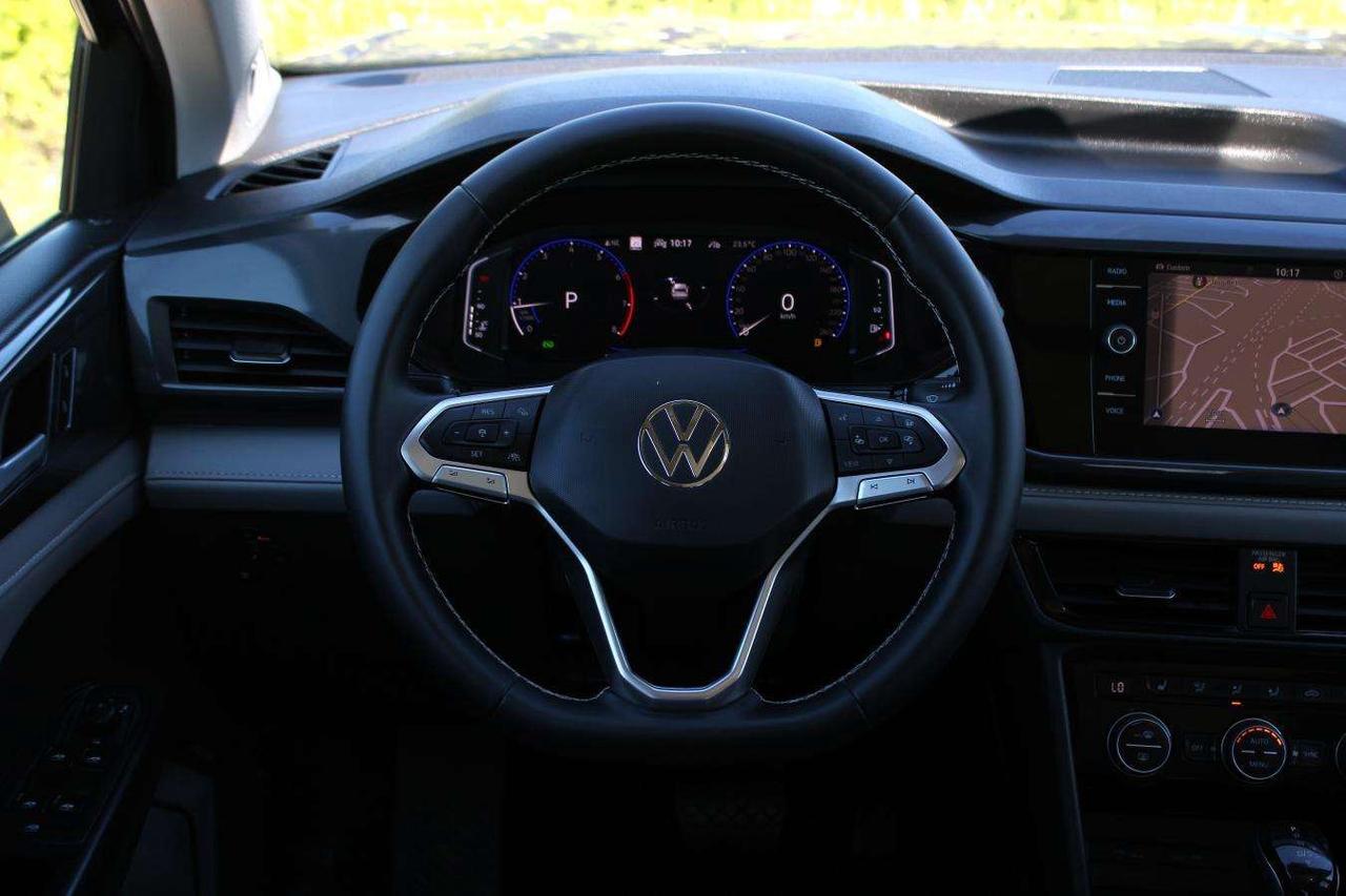 2023 Volkswagen Taos SEL  Gps Moonroof ParkingSensors ReverseCamera Dri Photo