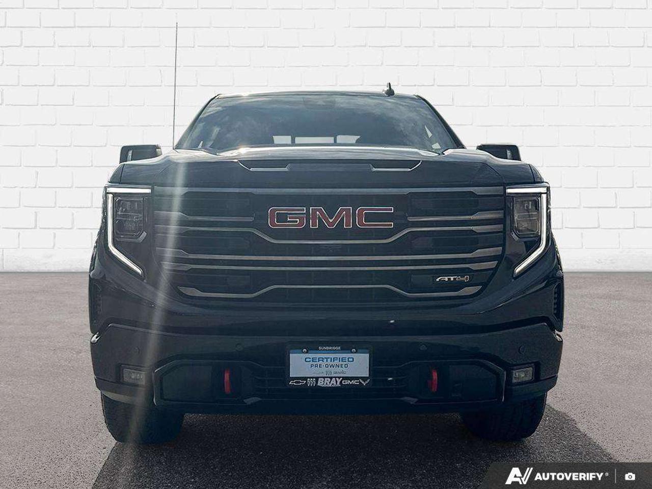 2026 GMC Sierra 1500 HEATED AND COOLED FRONT SEATS. HEATED REAR SEATS. TRAILER BRAKE CONTROLLER. HITCH GUIDANCE. LOADED. Photo