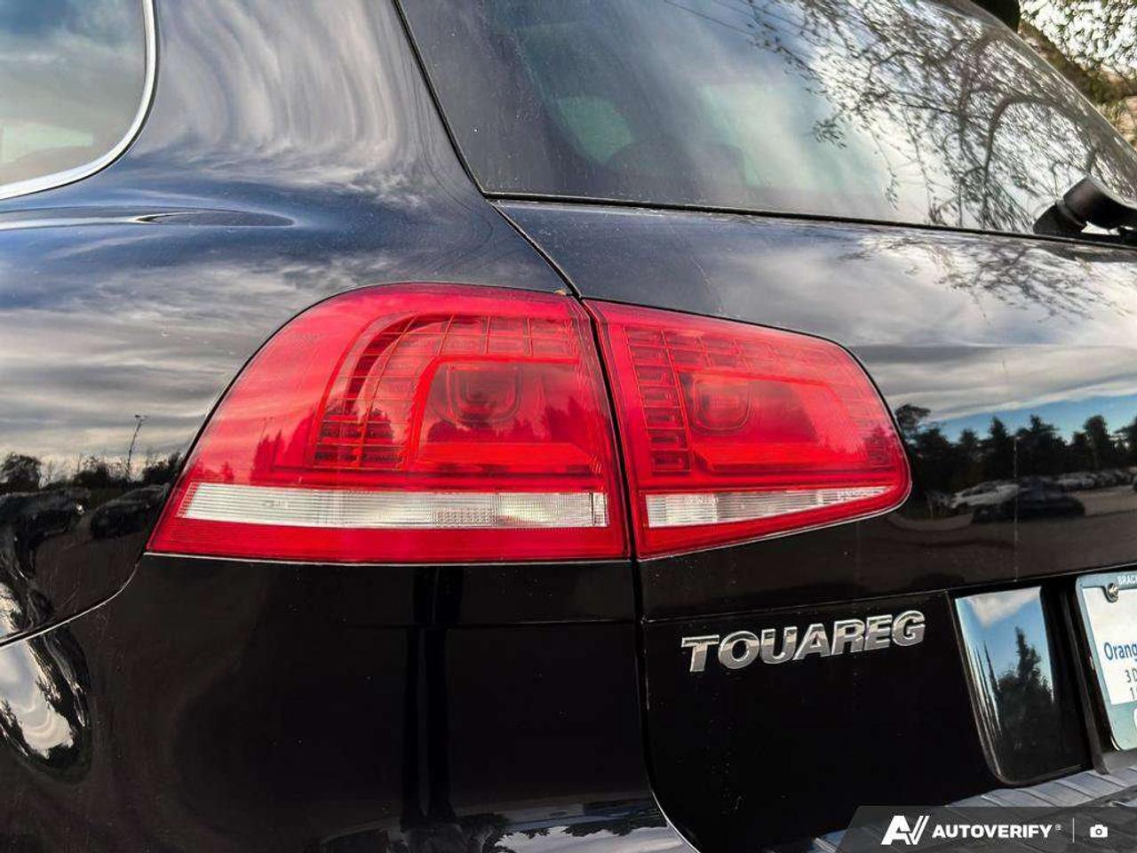 2016 Volkswagen Touareg  Photo