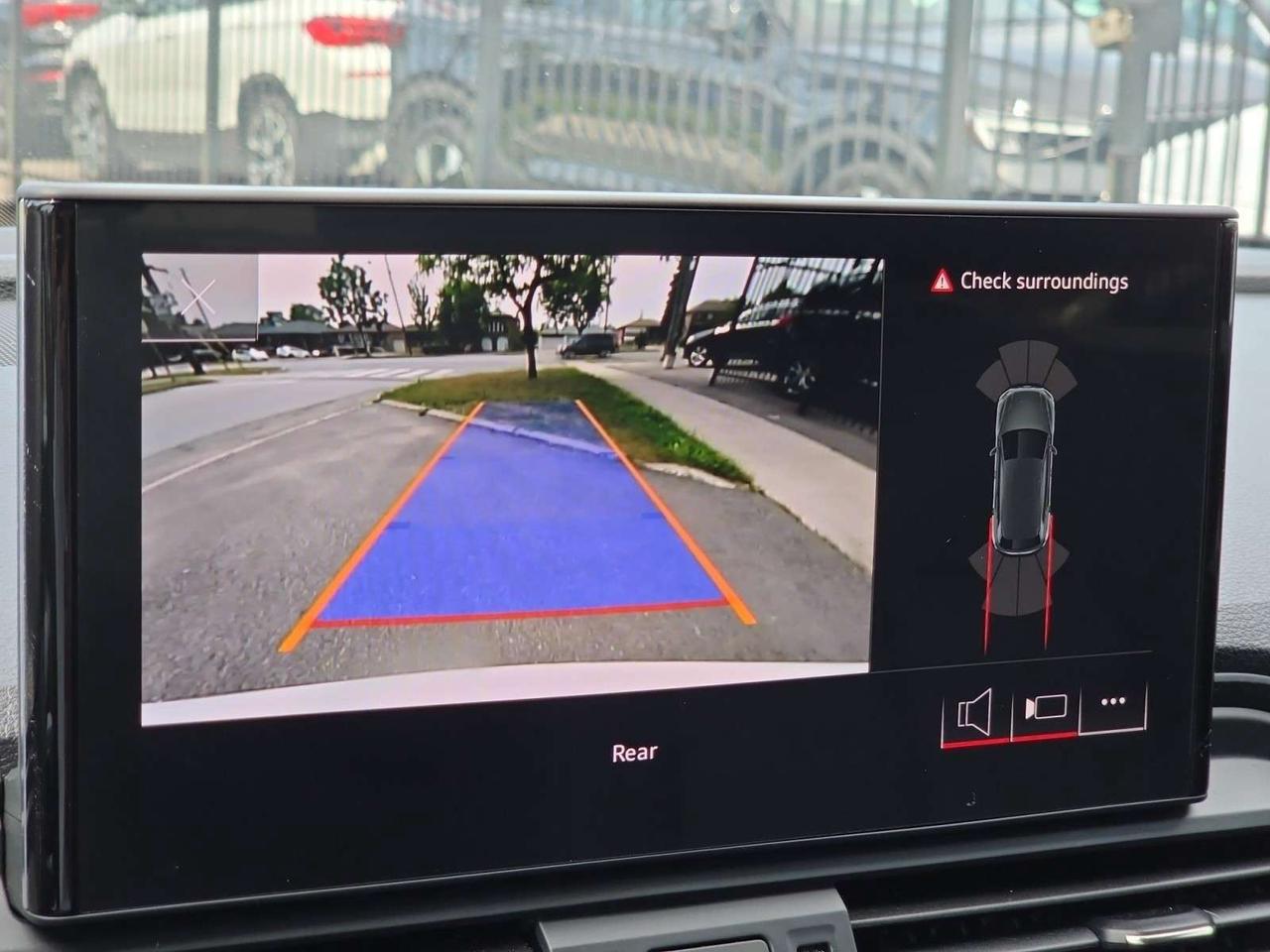 2021 Audi Q5 QUATTRO * DRIVER ASSIST / CARPLAY / CAMERA / PARK ASSIST / LED LIGHTS Photo