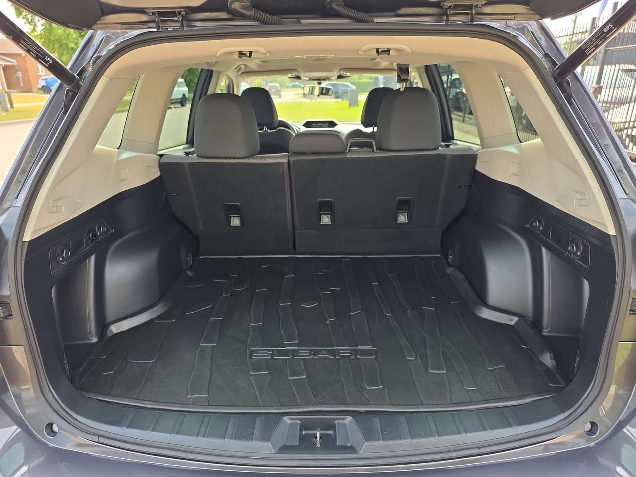2023 Subaru Forester Sport EYESIGHT * NO ACCIDENTS / 1 OWNER / SUNROOF / DRIVER ASSIST Photo