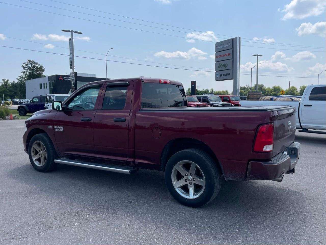 2017 RAM 1500 5.7 L HEMI   4X4   BACK UP CAM Photo