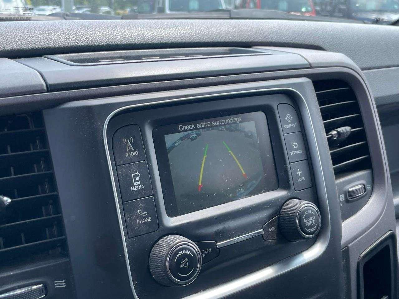 2017 RAM 1500 5.7 L HEMI   4X4   BACK UP CAM Photo