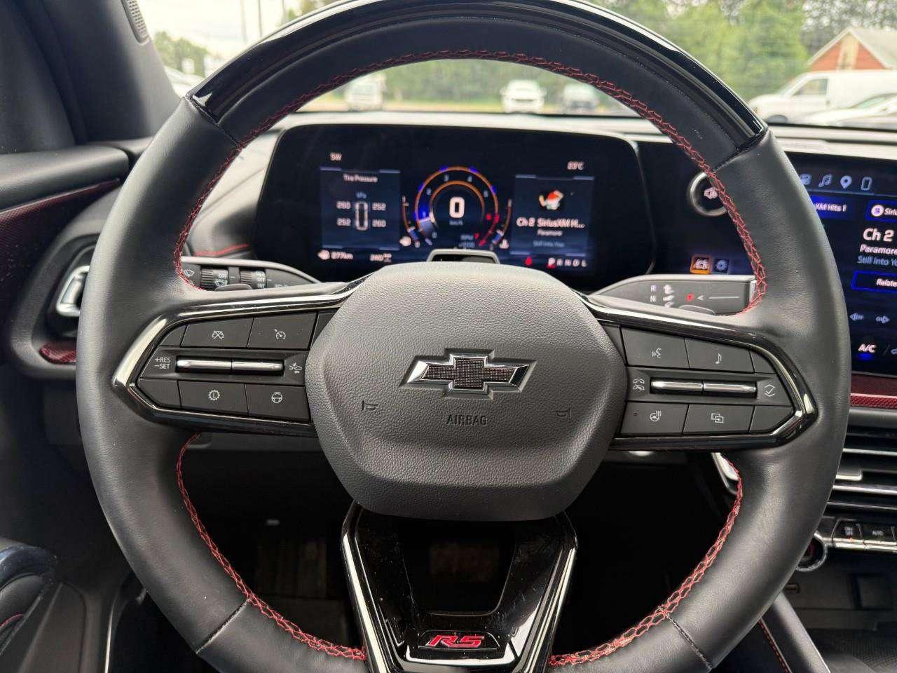 2026 Chevrolet Traverse SUPER CRUISE HANDS FREE DRIVING. TRAILERING PKG. 7 PASSENGER SEATING. LOADED. LEASE RETURN. Photo