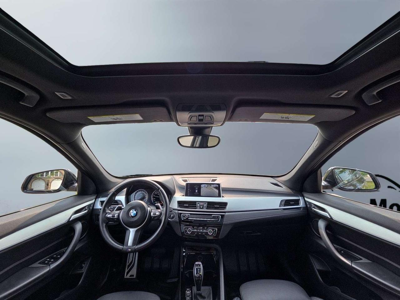 2022 BMW X1 xDrive28i M-Sport * NO ACCIDENTS / CARPLAY / PANORAMIC / AMBIENT LIGHTING Photo