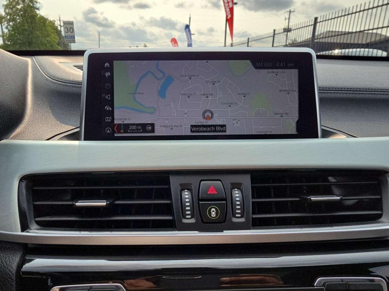2022 BMW X1 xDrive28i M-Sport * NO ACCIDENTS / CARPLAY / PANORAMIC / AMBIENT LIGHTING Photo